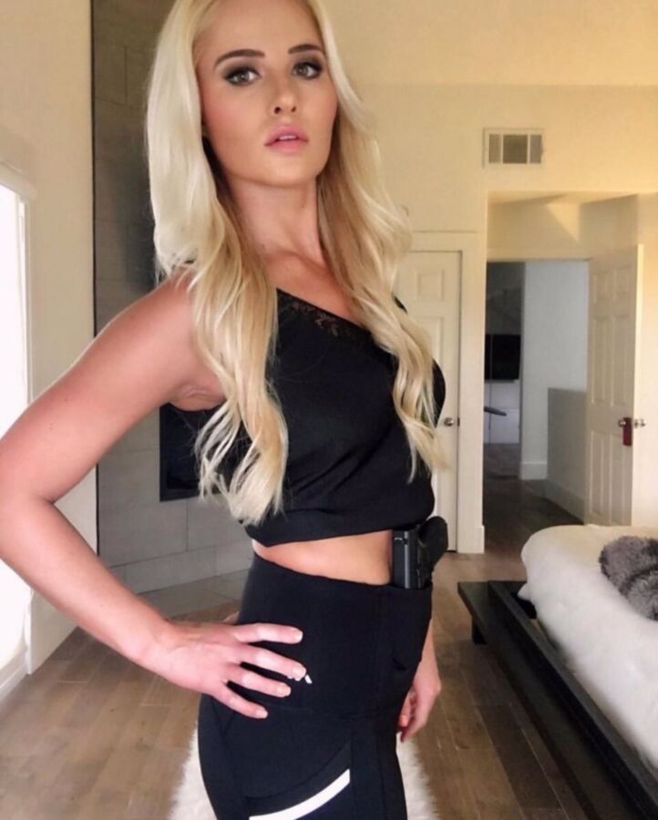 Free porn pics of stupid Tomi Lahren 14 of 14 pics