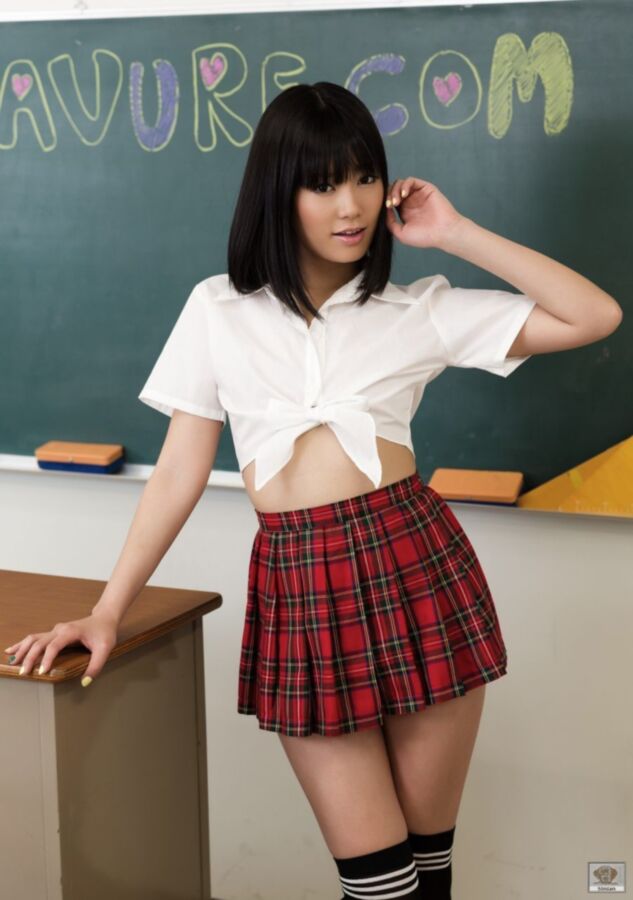 Free porn pics of asian schoolgirl 15 of 150 pics