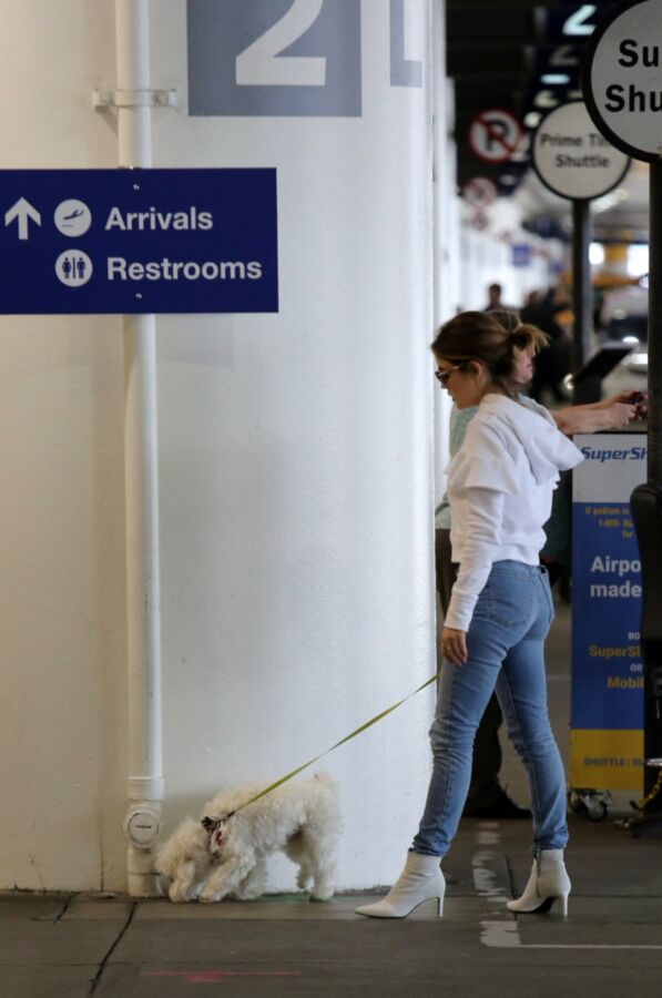 Free porn pics of Lucy Hale Ass - At Airports 17 of 27 pics