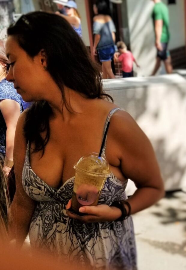 Free porn pics of voluptuous lady with beautiful cleavage at the fair 1 of 10 pics