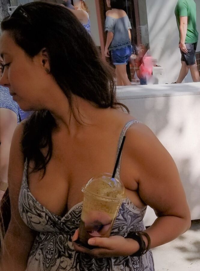 Free porn pics of voluptuous lady with beautiful cleavage at the fair 6 of 10 pics