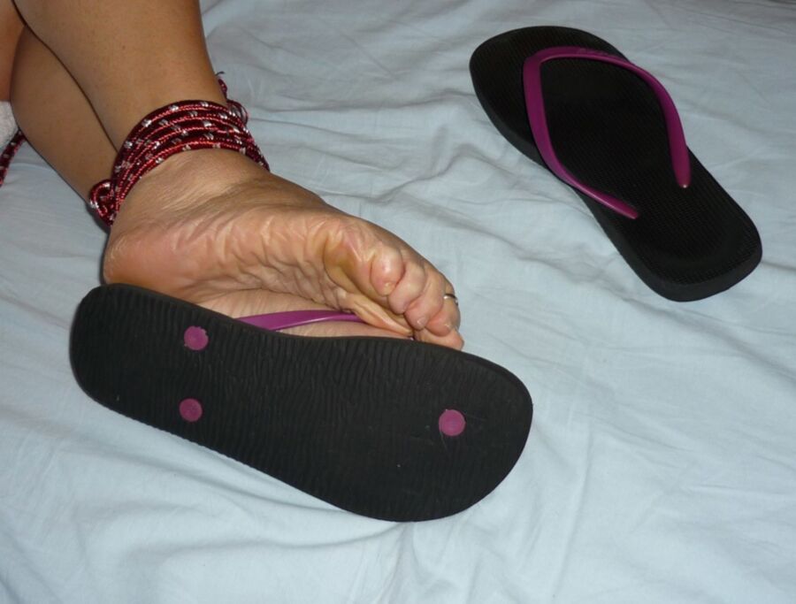 Free porn pics of ME, TAKEN AND TIED IN FLIP FLOPS 6 of 6 pics