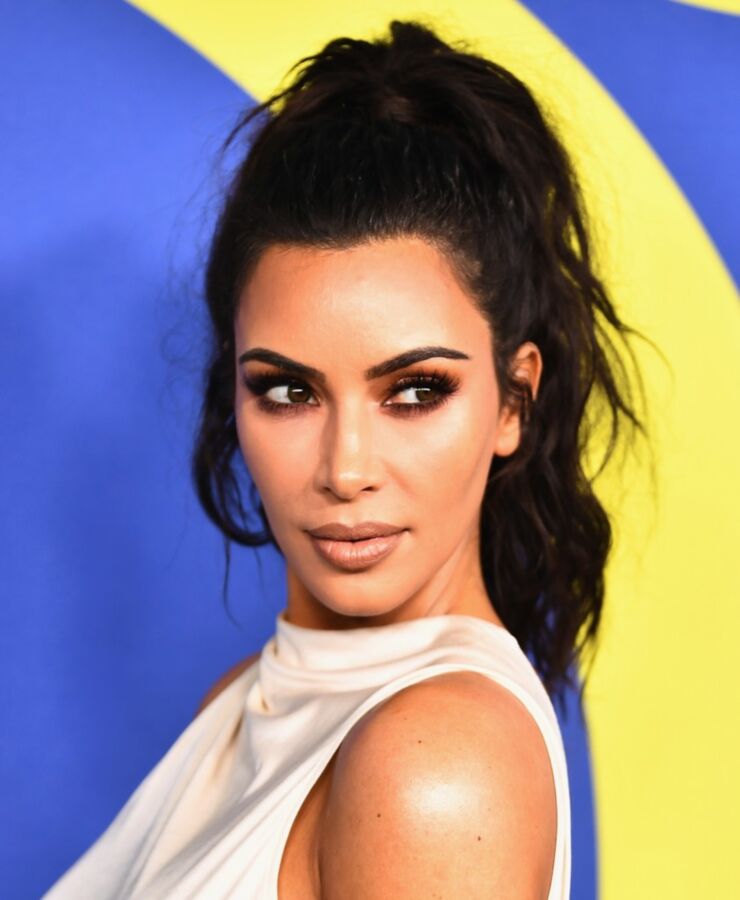 Free porn pics of Kim Kardashian Facial 23 of 33 pics