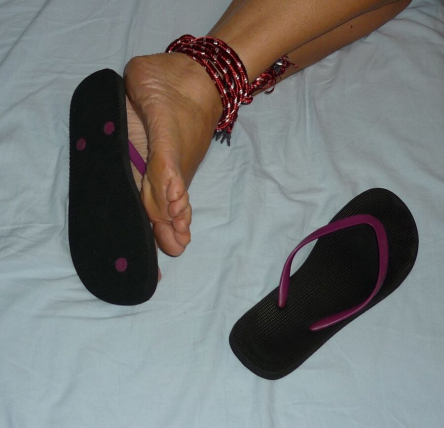 Free porn pics of ME, TAKEN AND TIED IN FLIP FLOPS 3 of 6 pics