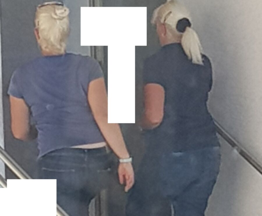Free porn pics of Mother and Daughter neighbours/ Mutter und Tochter Nachbarin 4 of 4 pics