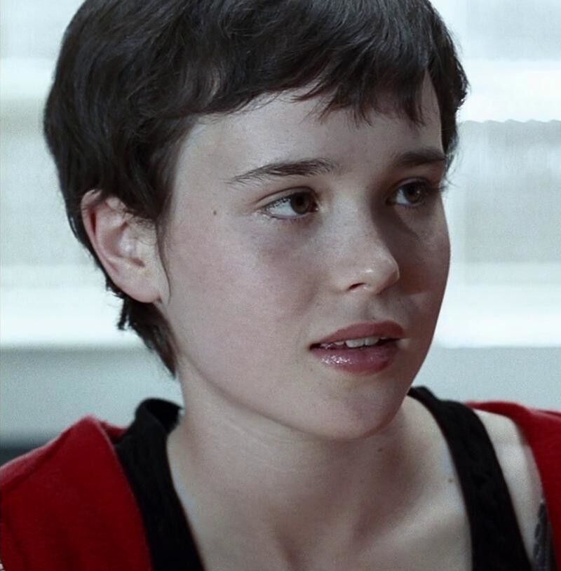 Free porn pics of Dyke Celeb Ellen Page 24 of 42 pics