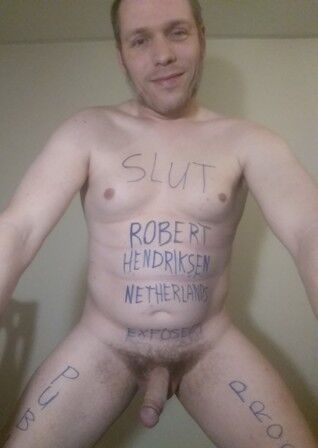 Free porn pics of I, Robert Hendriksen, am addicted to exposure. 1 of 3 pics