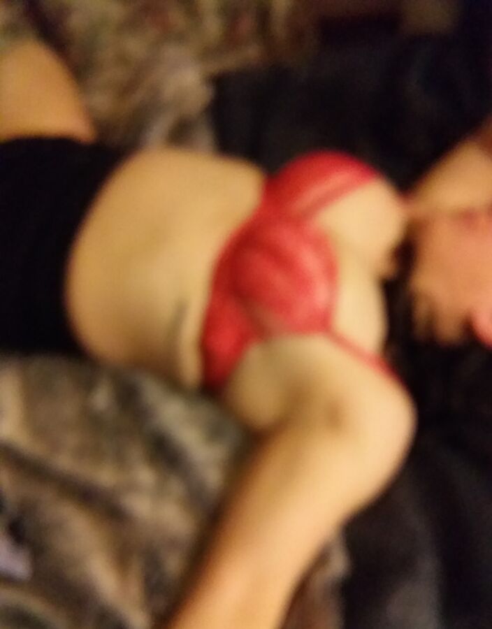 Free porn pics of Drunk Wife 1 of 25 pics