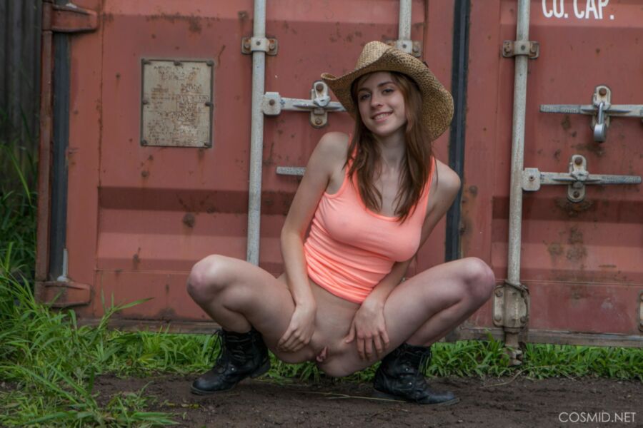 Free porn pics of Country Girl 14 of 16 pics