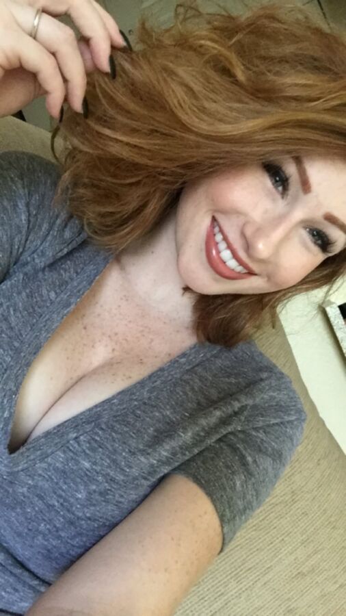 Free porn pics of ABIGALE MANDLER 12 of 16 pics