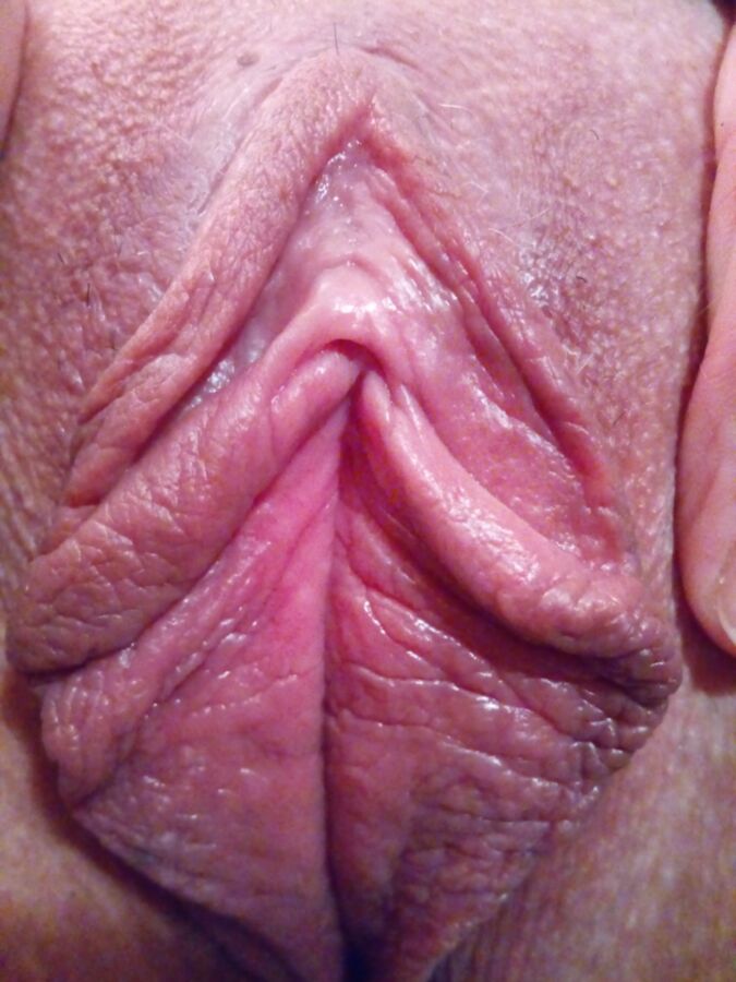 Free porn pics of Meaty pussy closeups  9 of 14 pics