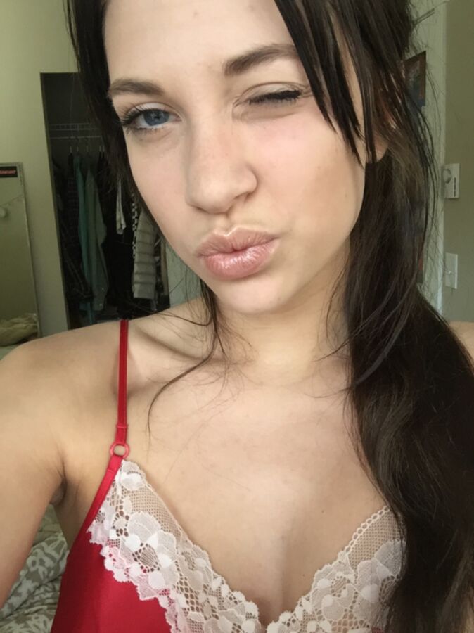 Free porn pics of Teen Hayley 12 of 27 pics