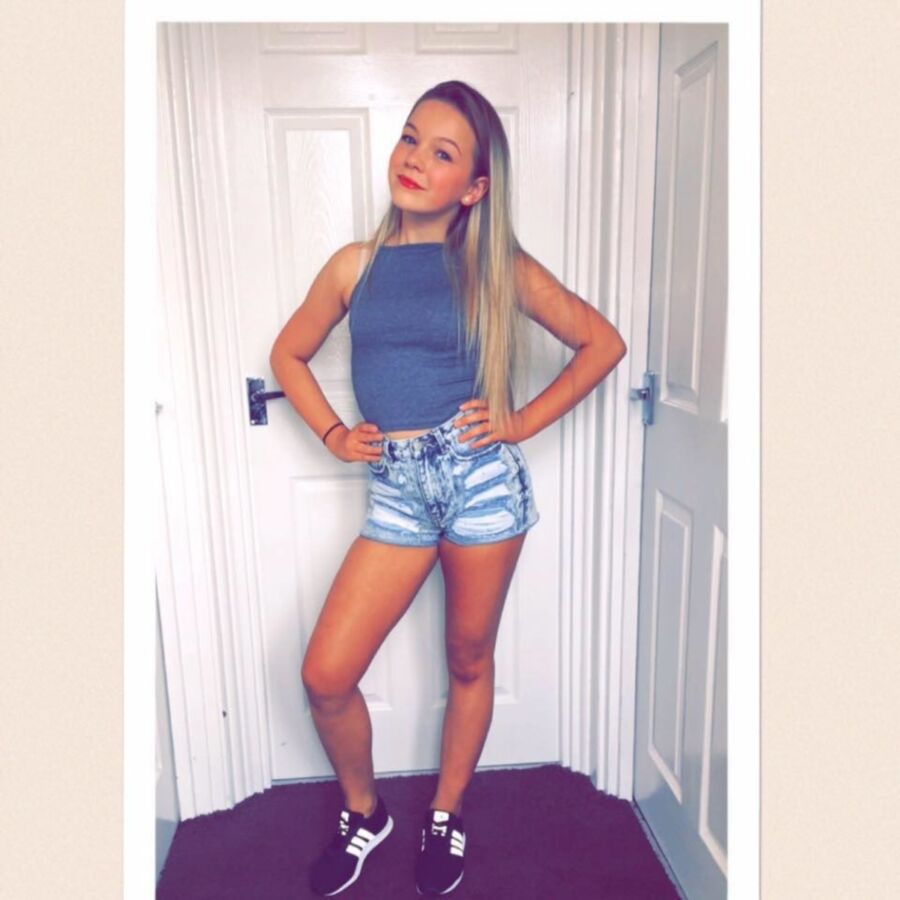 Free porn pics of British Chav Teen Slags in Short Shorts for Comment 13 of 48 pics