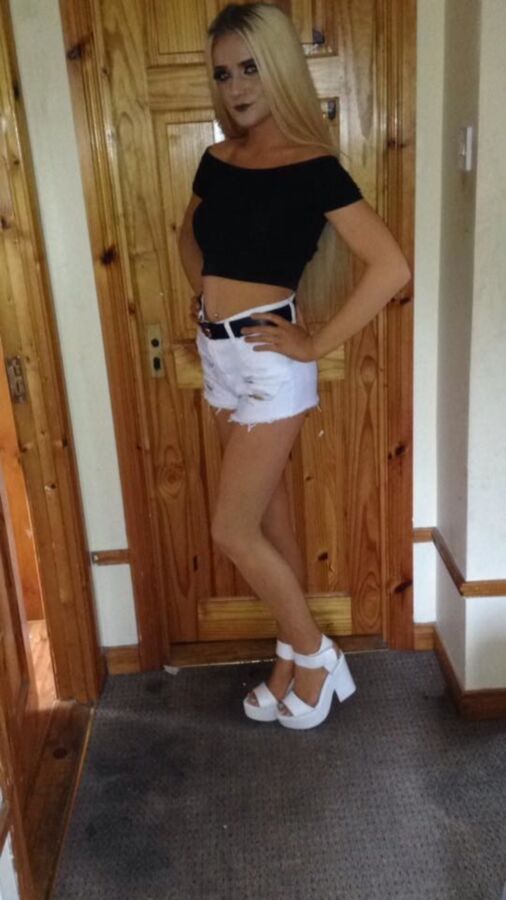 Free porn pics of British Chav Teen Slags in Short Shorts for Comment 8 of 48 pics