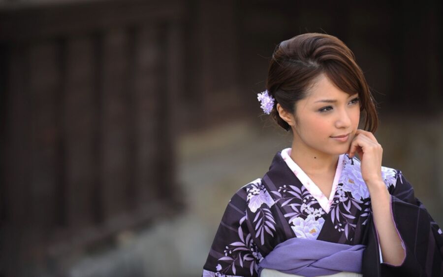 Free porn pics of Mihiro in and out of Kimono 9 of 62 pics
