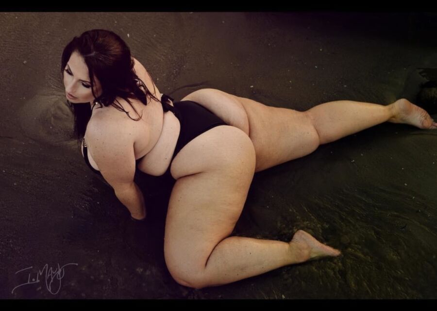 Free porn pics of Amber Nova - Chubby Slut 1 of 5 pics