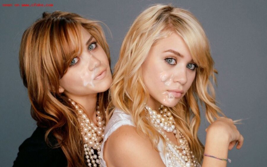 Free porn pics of Olsen Twins 6 of 7 pics