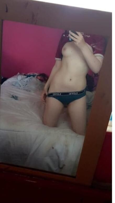 Free porn pics of Teen Roxy 1 of 10 pics
