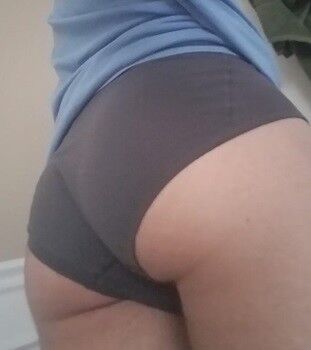 Free porn pics of my butt in grey 6 of 12 pics