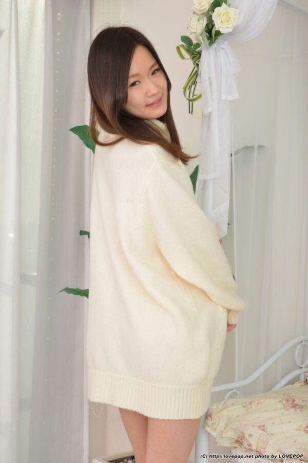 Free porn pics of Rina Sugihara - yellow sweater-dress bedroom show 8 of 62 pics