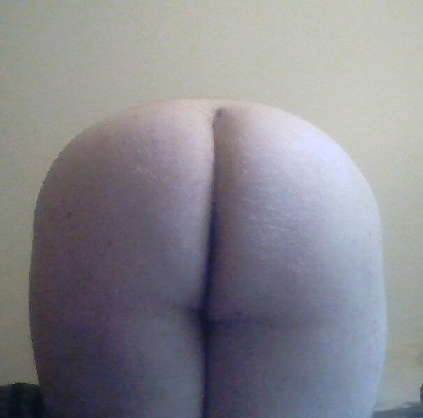 Free porn pics of My butt hole 3 of 3 pics