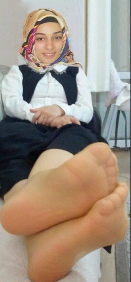 Free porn pics of Turkish turban feet foot soles ayak taban 8 of 11 pics