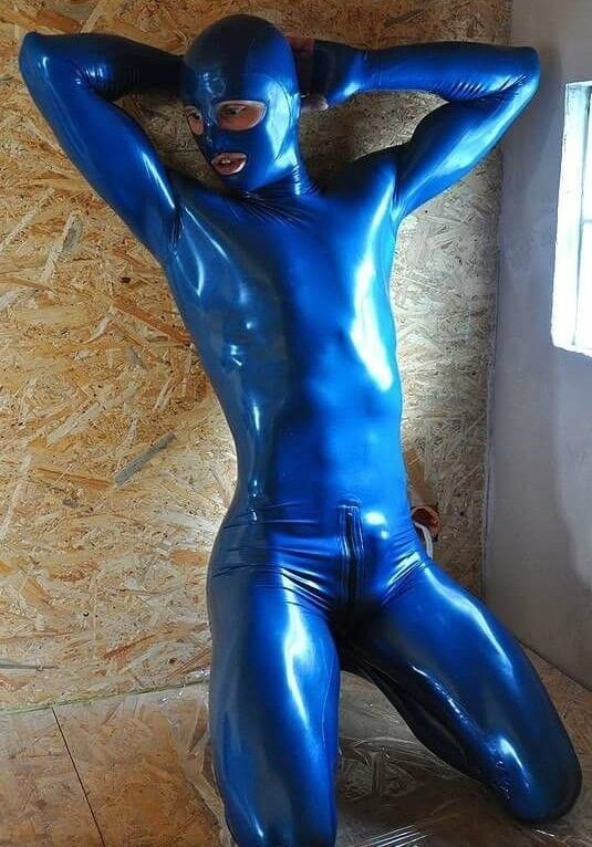 Free porn pics of latex_boys fetish_boys sexy_boys 18 of 50 pics