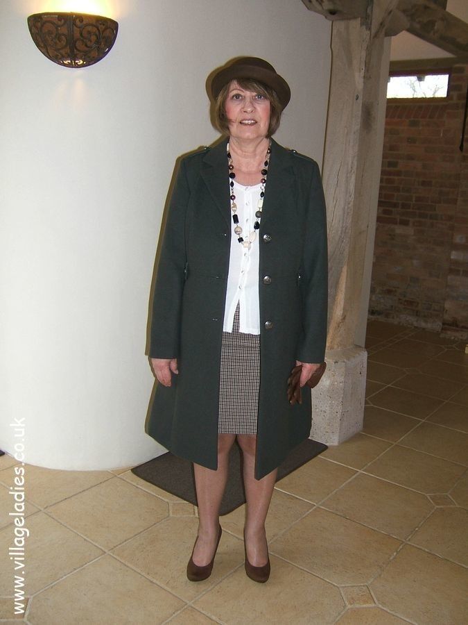 Free porn pics of Kelly - Grey coat and brown hat 19 of 158 pics