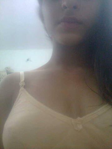 Free porn pics of Saima 17 of 49 pics