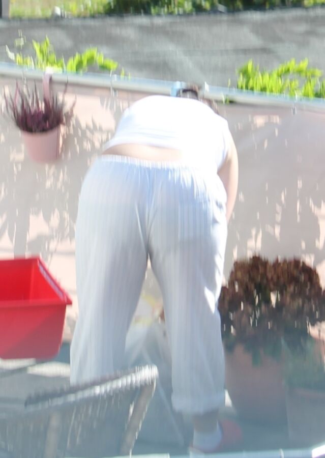 Free porn pics of Hidden cam: neighbour ass 5 of 26 pics