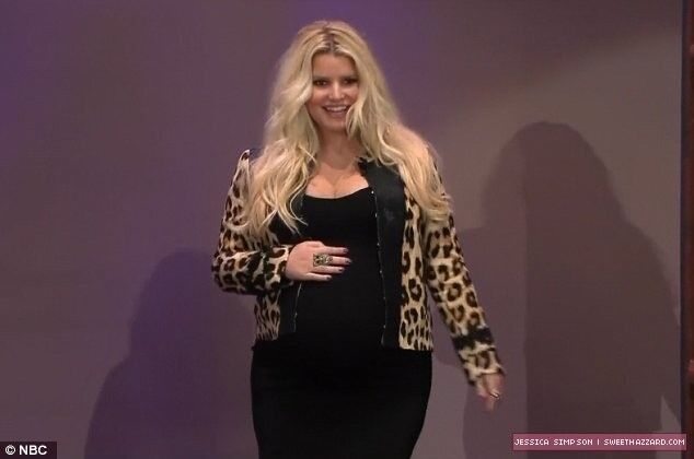 Free porn pics of Pregnant Jessica Simpson 14 of 316 pics