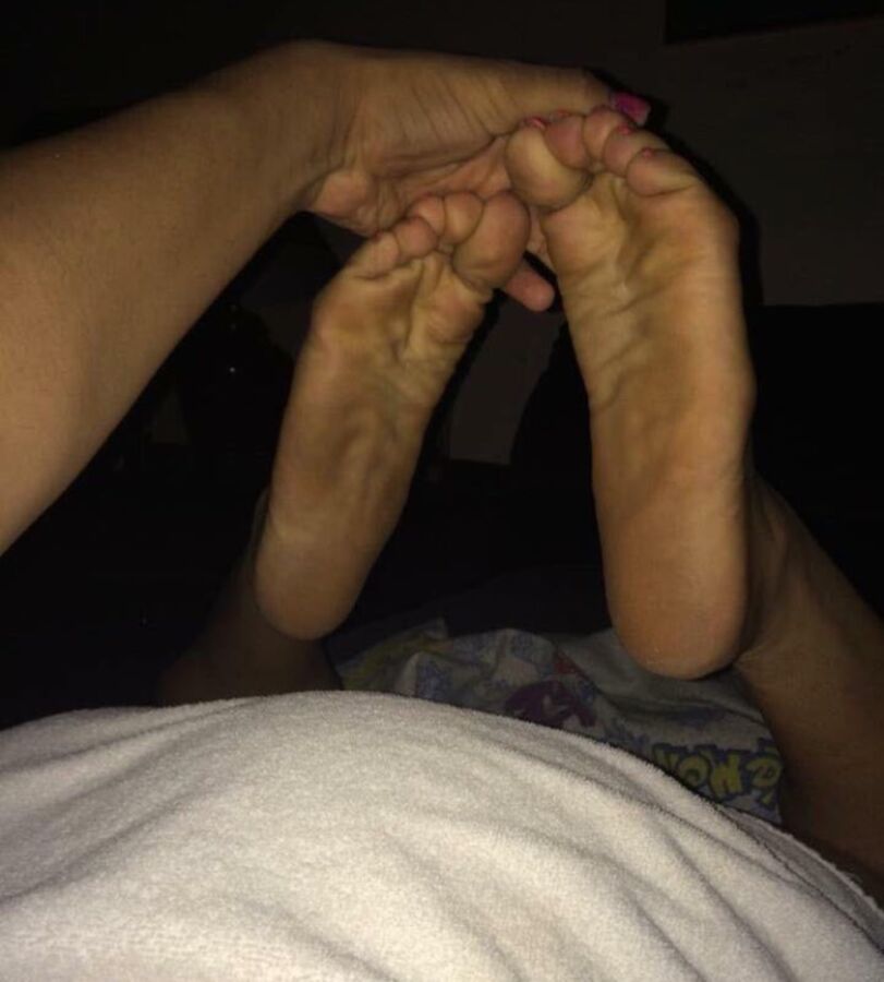 Free porn pics of Flat footed Queen 22 of 303 pics