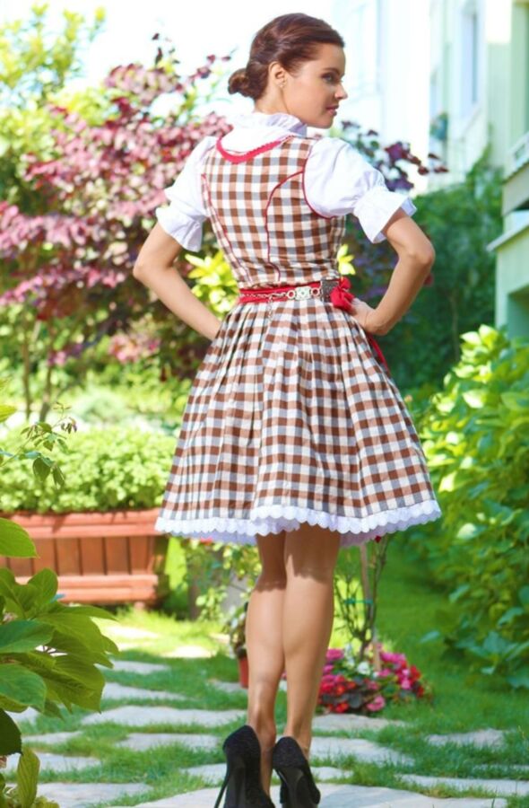 Free porn pics of Fesche Madln im Dirndl zum Hunderteinundfünfzigst`n 16 of 100 pics