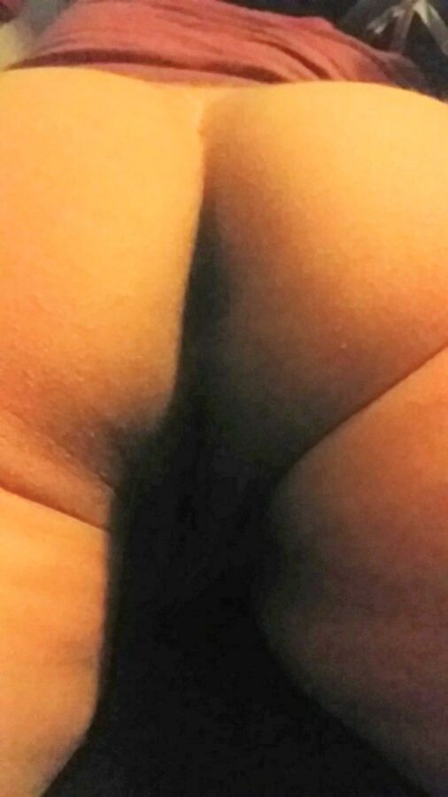 Free porn pics of Good morning Rub for the wife. 8 of 12 pics