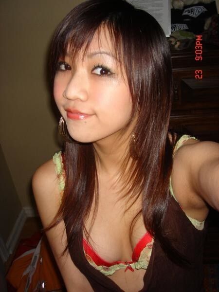 Free porn pics of Junge asiatische Amuesiernutten 7 of 38 pics