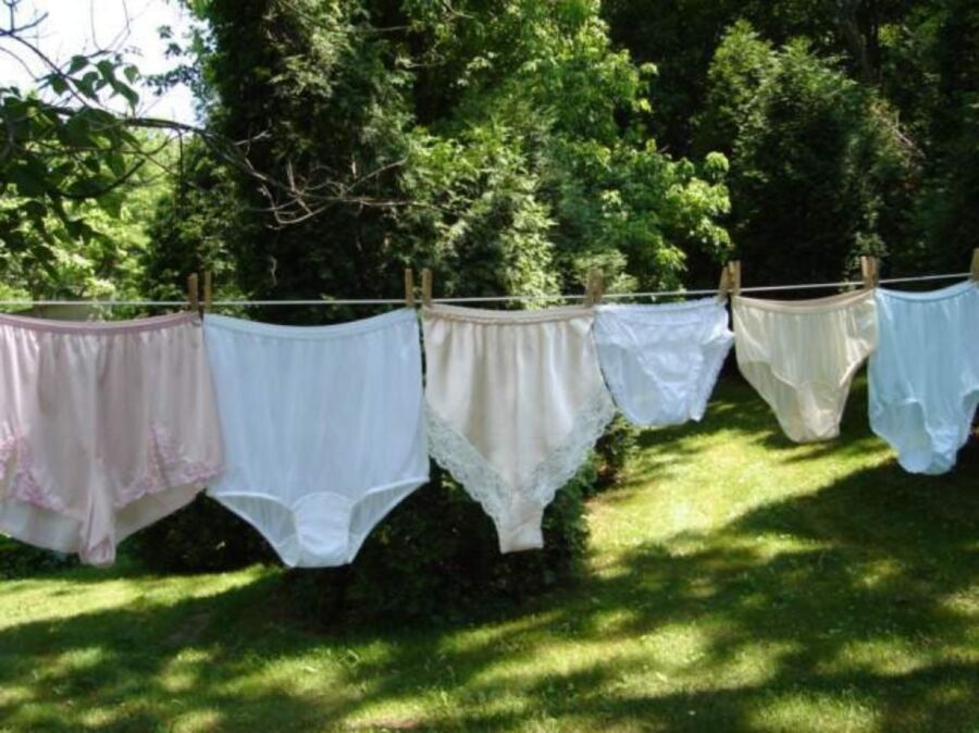 Free porn pics of Laundry 16 of 22 pics