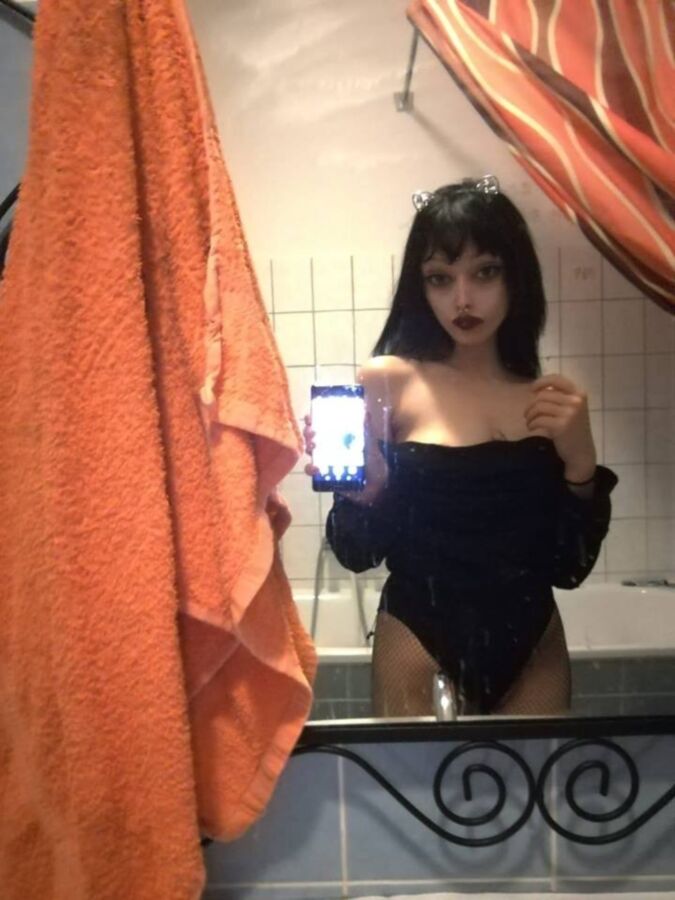 Free porn pics of Doll Face Goth 11 of 13 pics