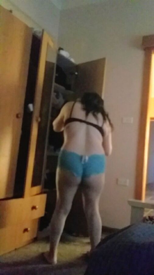 Free porn pics of Wife getting changed in front of me Beach Day 15 of 23 pics