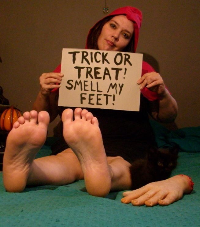Free porn pics of Contribution - Trick or Treat, Smell my Feet! 17 of 23 pics