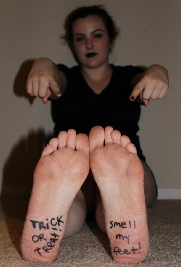 Free porn pics of Contribution - Trick or Treat, Smell my Feet! 14 of 23 pics