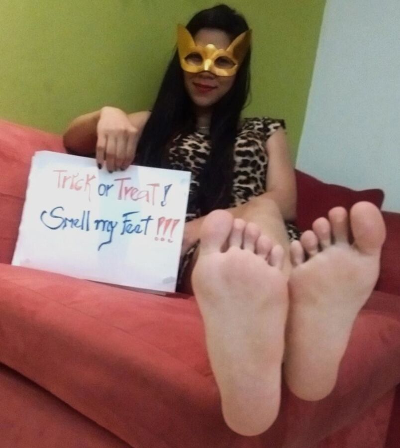 Free porn pics of Contribution - Trick or Treat, Smell my Feet! 23 of 23 pics