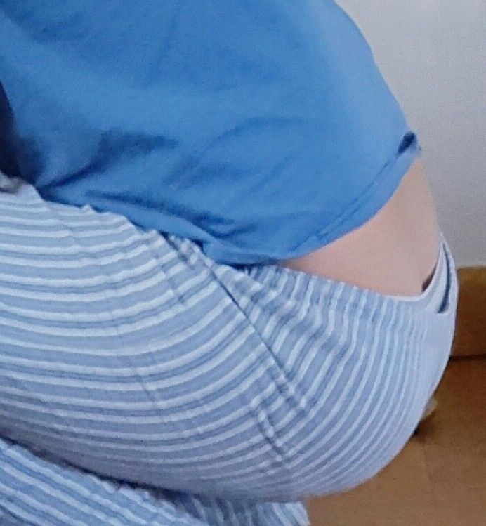 what is the percentage of gays busty tranny short