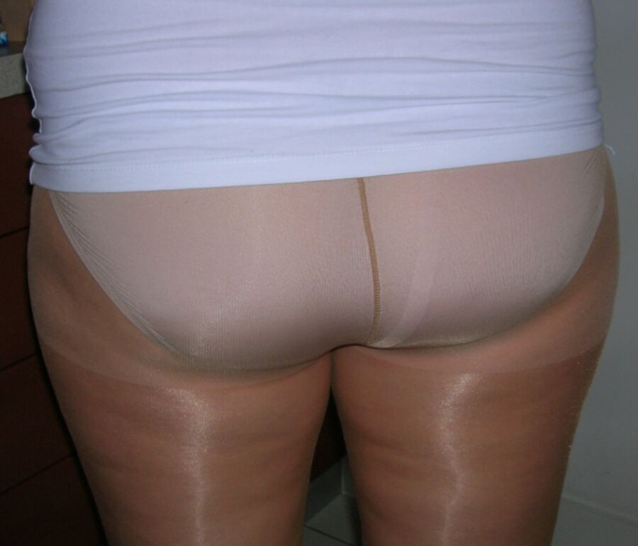 Free porn pics of Some of my favourite shiny tights and knickers pics 10 of 24 pics