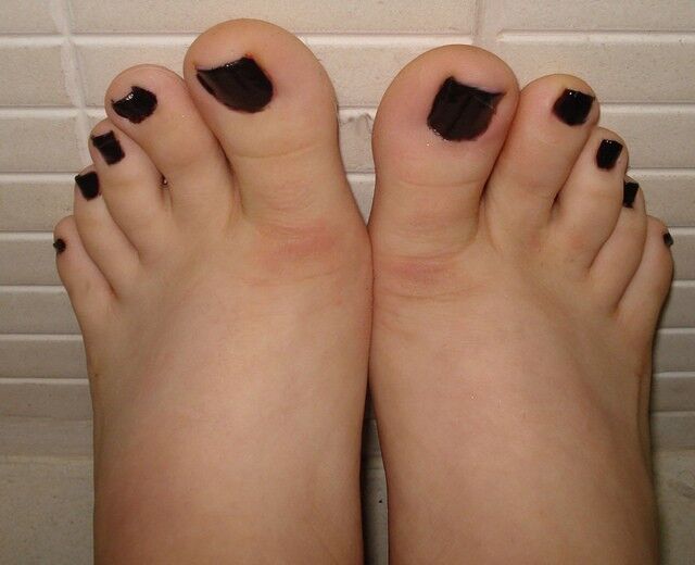 Free porn pics of Black toenails 1 of 1 pics