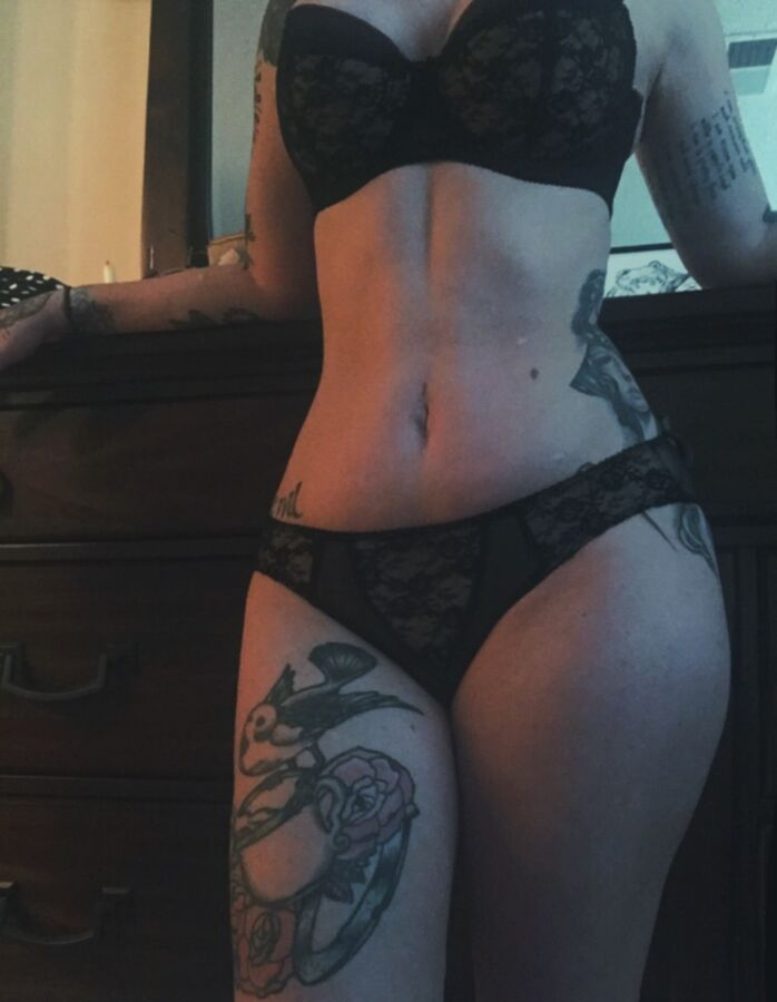 Free porn pics of Amateur Tattooed Latin Alt Girl Emo Goth Big Ass Big Tits Teen 15 of 69 pics