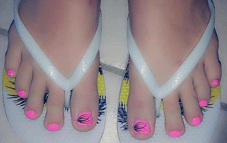 Free porn pics of Pink toenails 2 of 7 pics