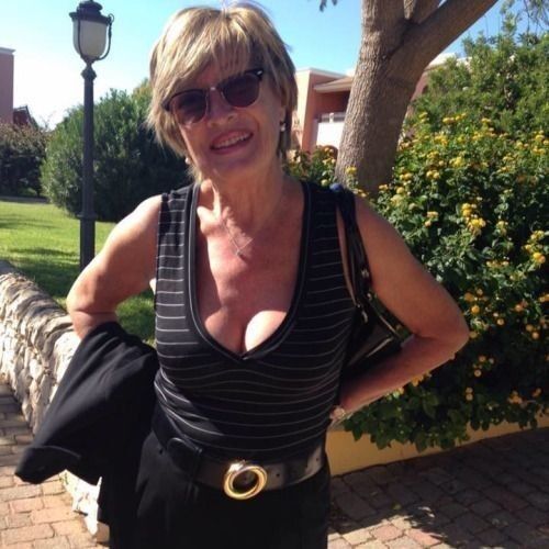 Free porn pics of Mums Big Tits 1 of 40 pics