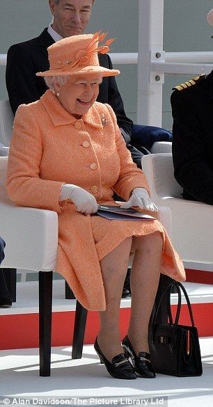 Free porn pics of Royal Upskirt Candid 5 of 13 pics