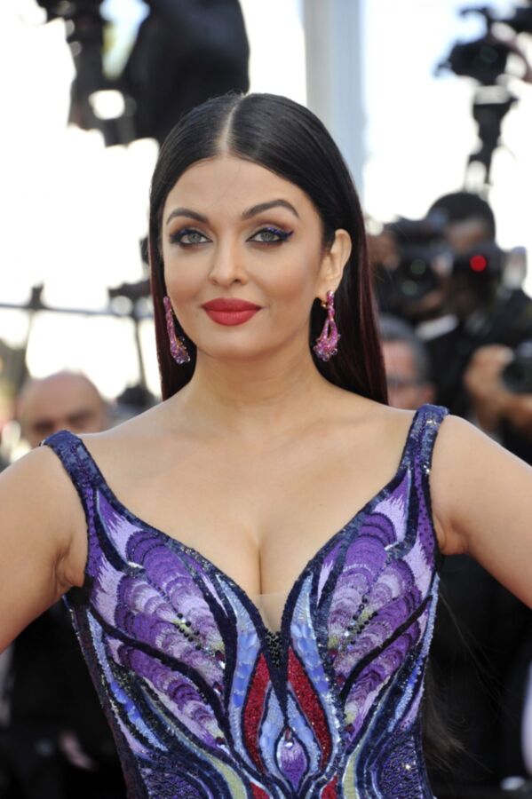 Free porn pics of Celebrity - Aishwarya Rai 8 of 15 pics