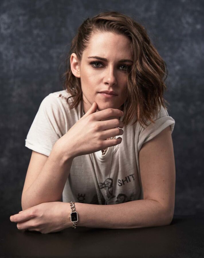 Free porn pics of Kristen Stewart 12 of 80 pics